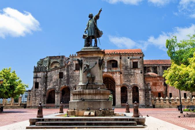 памятники Доминиканы