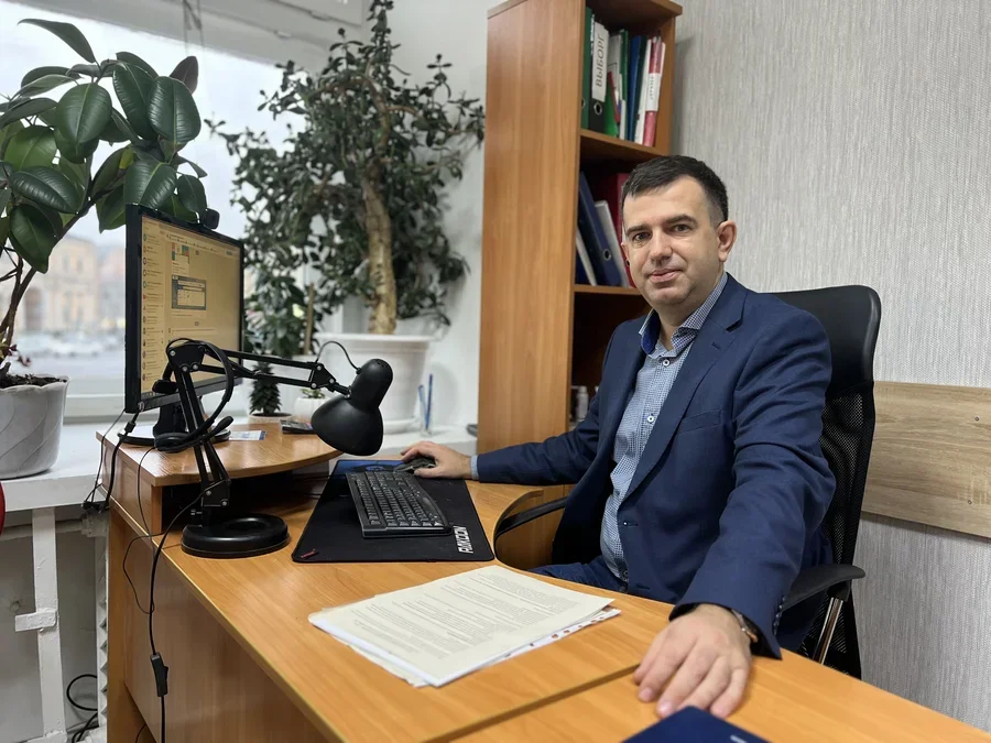 Поддержка от спонсоров: