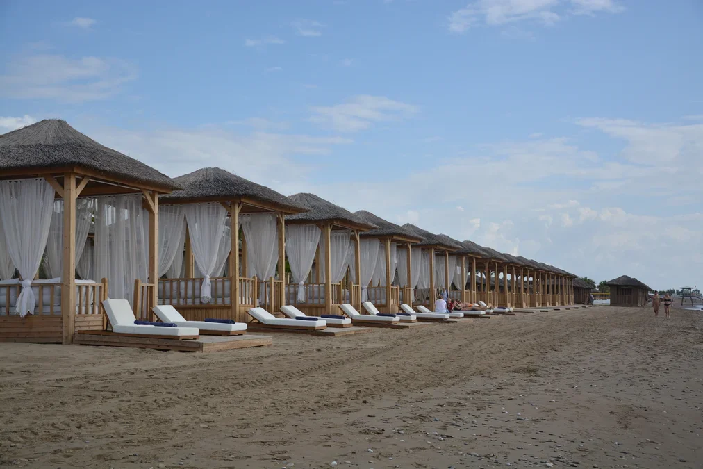 кипр. путешествие на море. кипр пафос море. танзания пляж нунгви. боракай white beach.