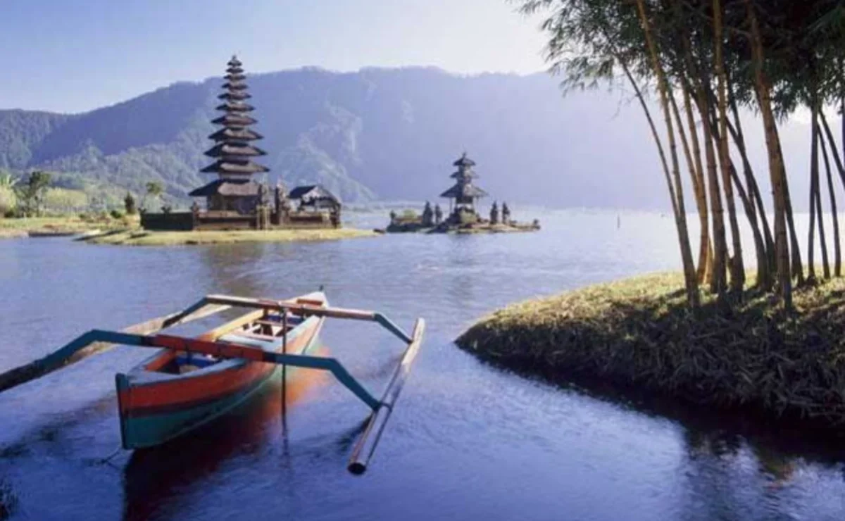 Хандара бали. Бали туры январь. Айодия резорт бали. Туристы на бали. Туры на бали из москвы.