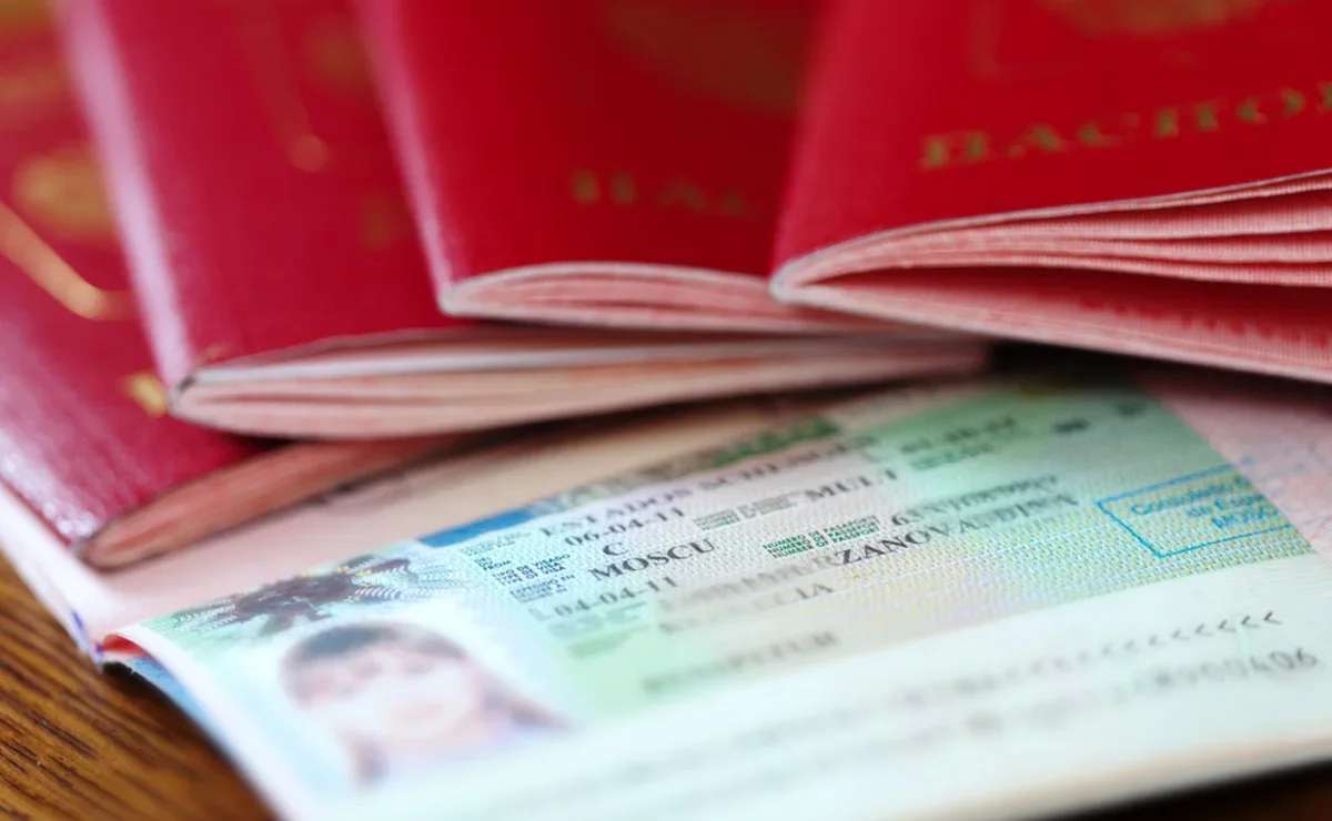 В 2022 году каждому десятому российскому заявителю отказали в шенгенской визе