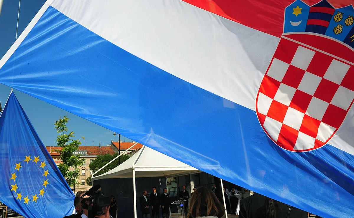 Хорватия продолжит выдачу виз российским туристам
