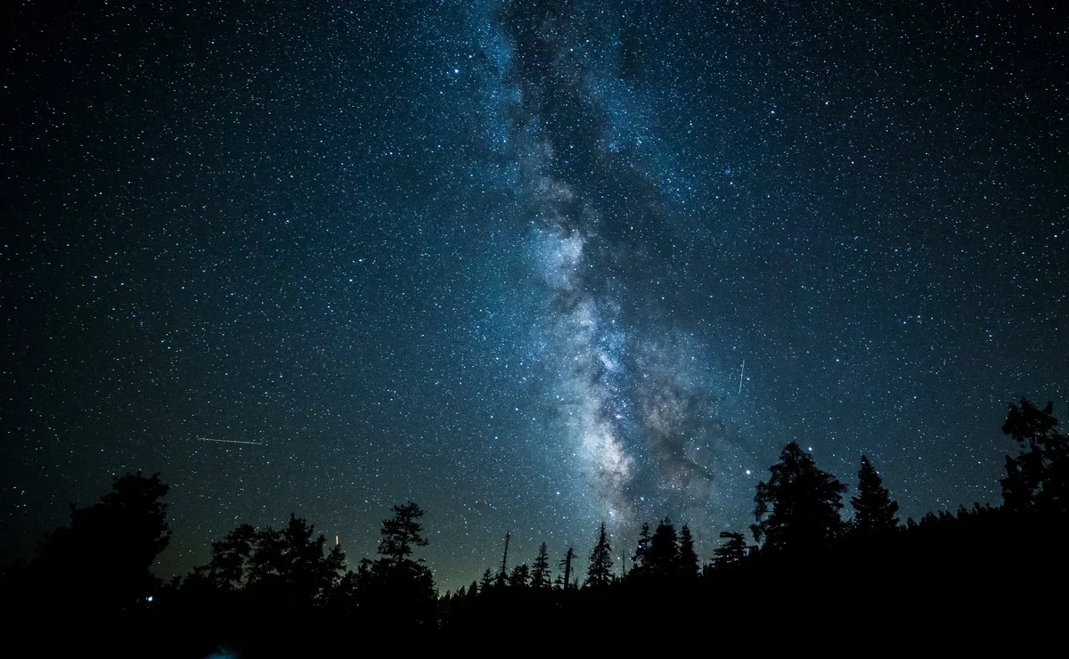 Где в России ночью можно прогуляться по заповеднику и посмотреть на звезды