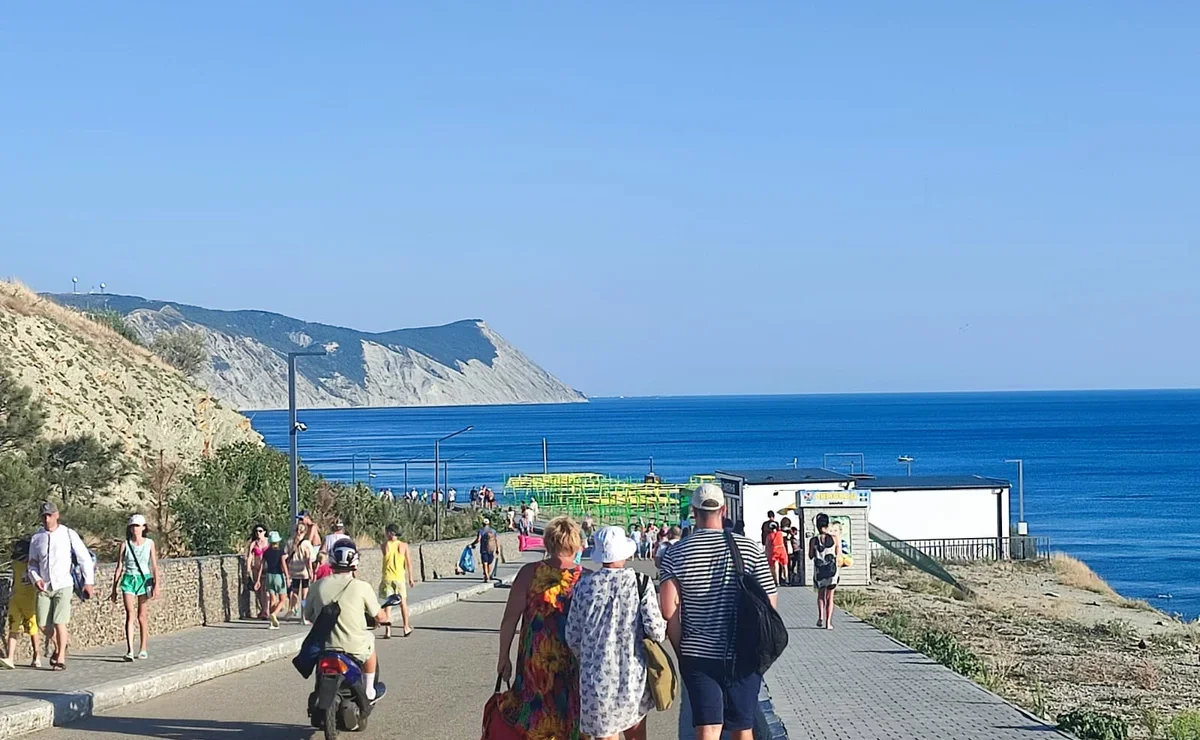 ТОП-3 самых бронируемых черноморских курортов в бархатном сезоне-2023