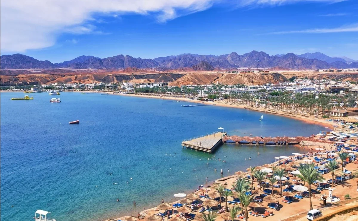 туры в египет из москвы февраль 2024. Sharm plaza 5. туры в египет из москвы февраль 2024. пляж макади бэй египет. шарм-эш-шейх пирамиды.